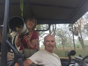 Joyce Poole and Petter Granli in Gorongosa National Park, Mozambique. (©ElephantVoices)